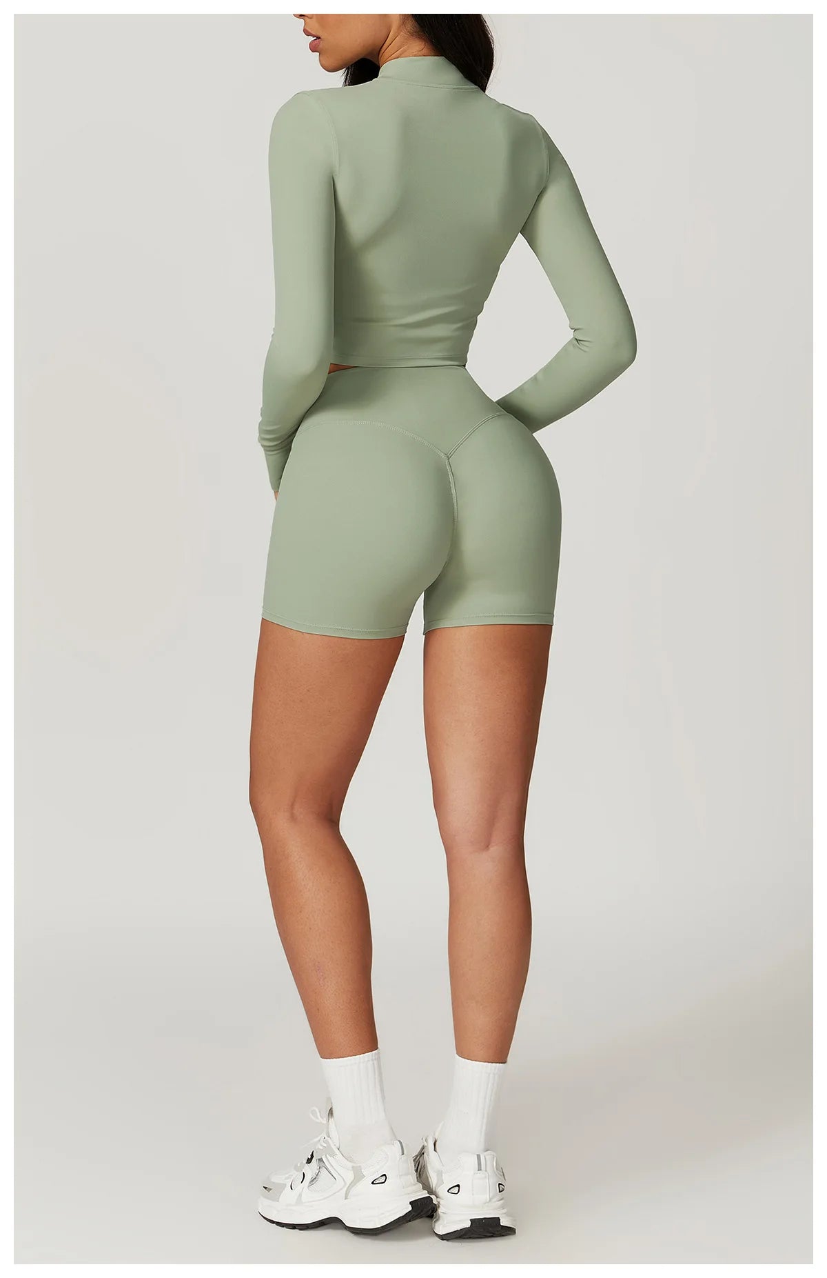 Apex Shield™ Seamless Performance Jacket